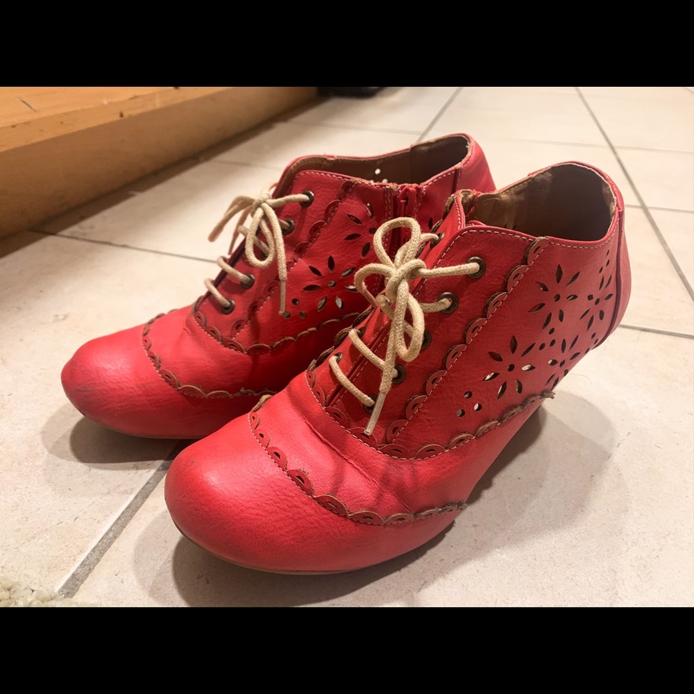 Japanese brand Pink shoes